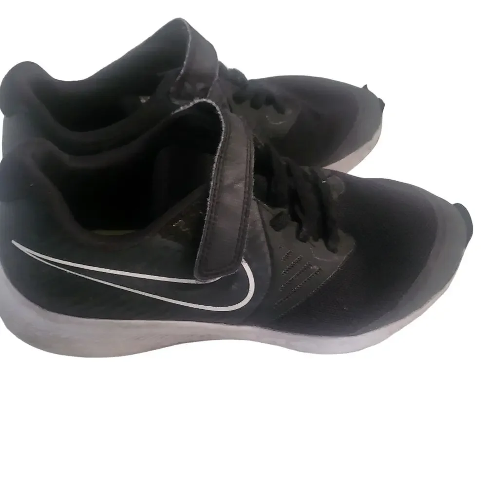 Nike 3 youth black no tie sneakers